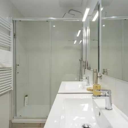 Διαμέρισμα Apg Palau Salieti 2 *